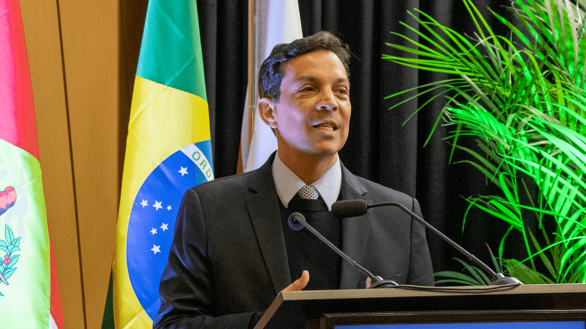 AberturaDentroMateriaAtricon02 1.png